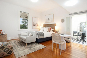 Modern and Cosy Inner West Apartment, Sydney